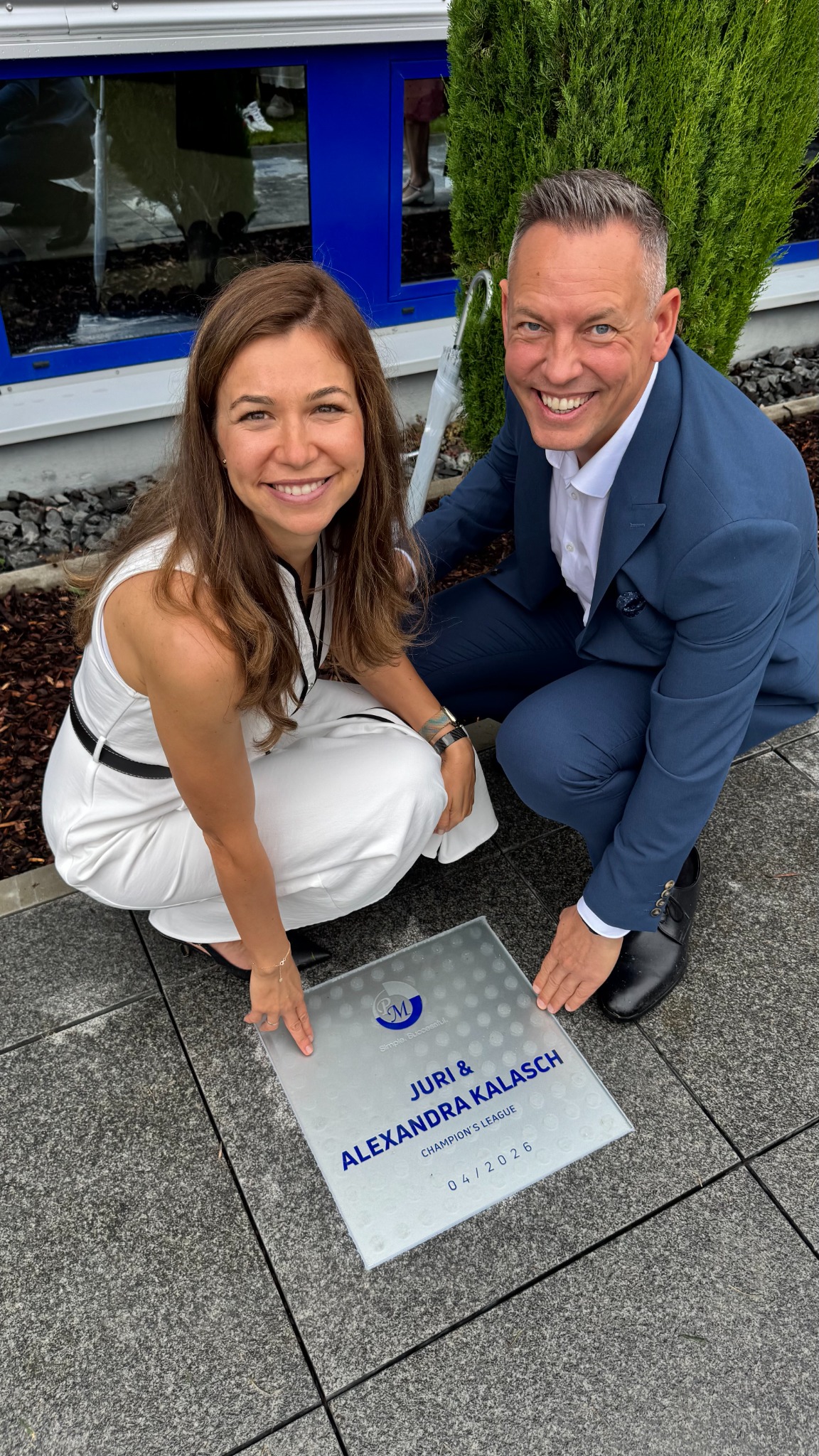 Alexandra und Juri Kalasch bei der Champions-League-Plattenlegung in Speyer 2026